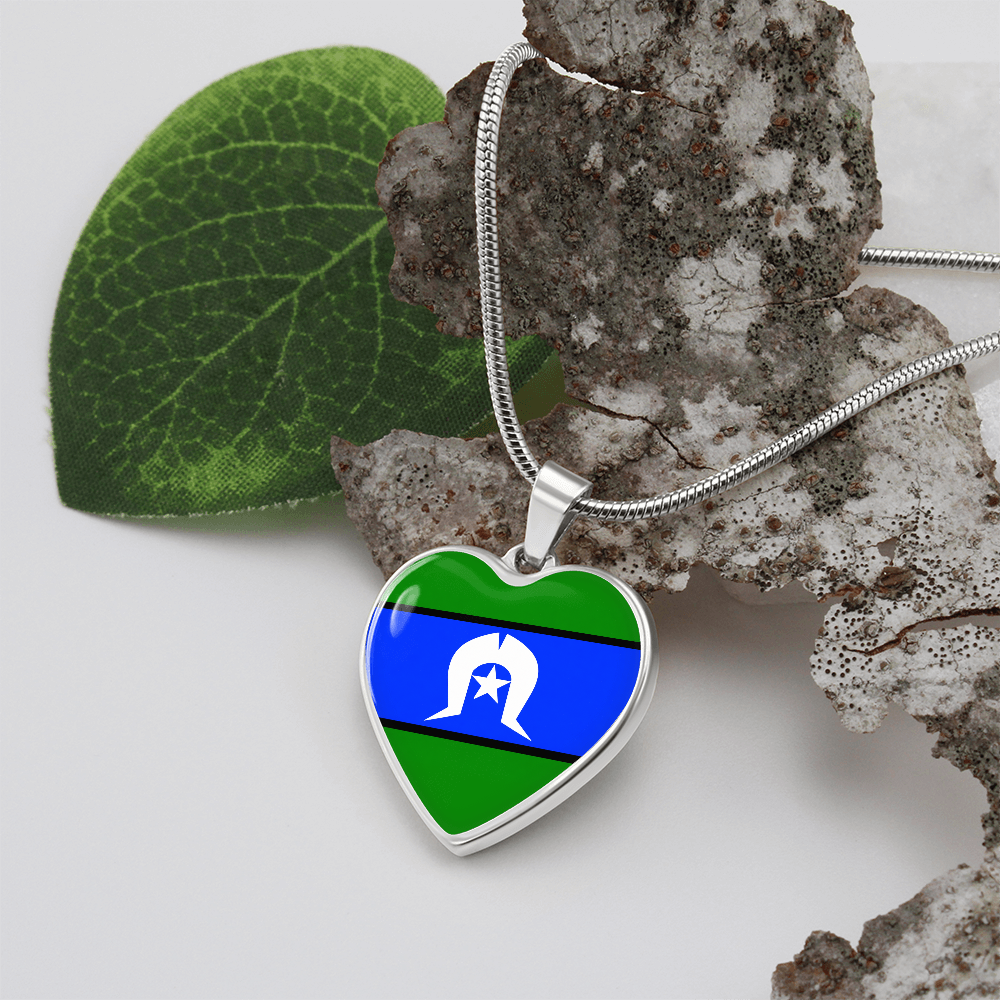 Torres Strait Islander flag pendant